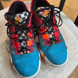 Hot wheels basketball shoes